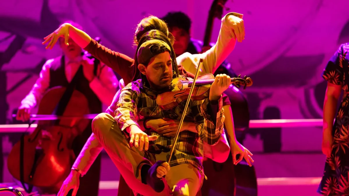 Actuación musical de la Orthemis Orchestra