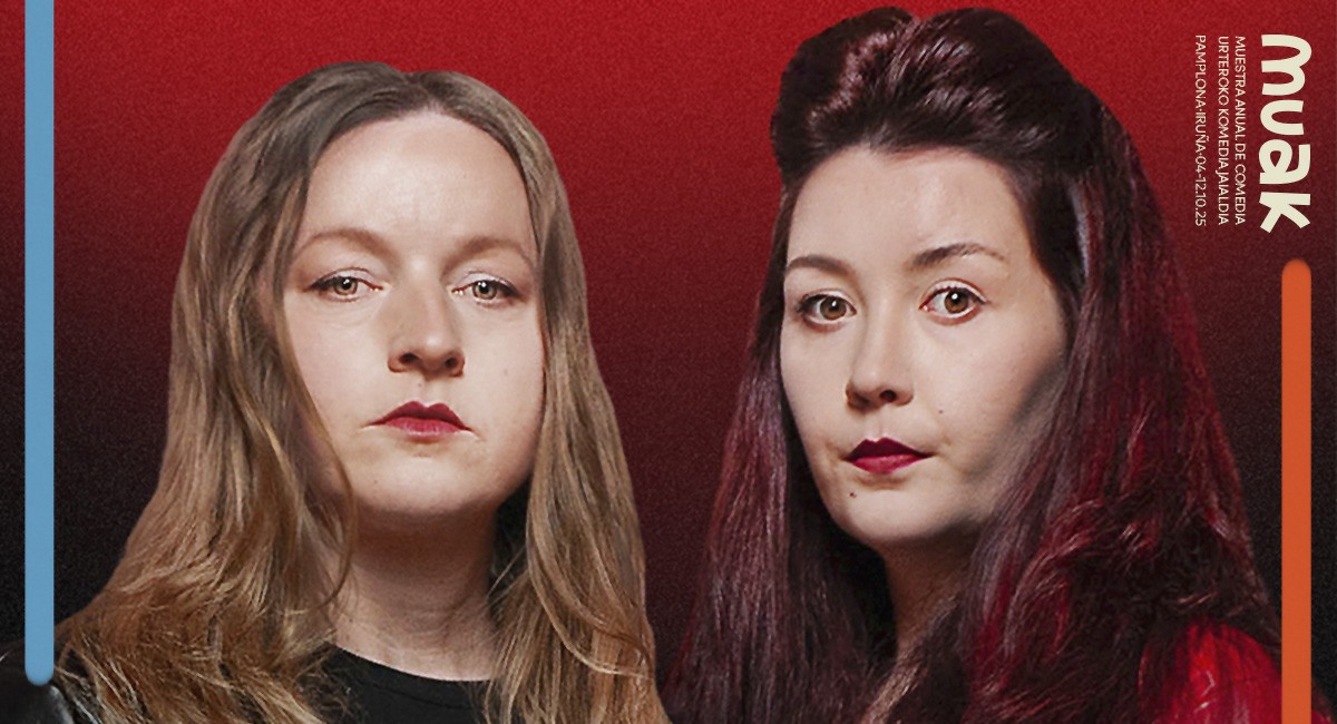 Cartel Odio a la gente. Las interpretes Bianca Kovacs y Carmen Romero posan en el foto muy serias