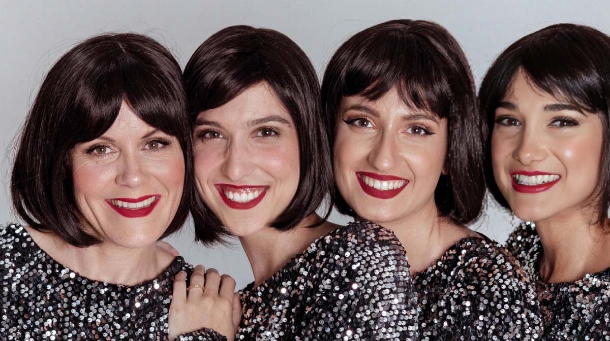 Las 4 integrantes del grupo The Spolem Girls posan para la foto